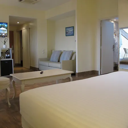 Hotel Sanary, Soleil Et Jardin - Renovation Hiver 2024-25 4*