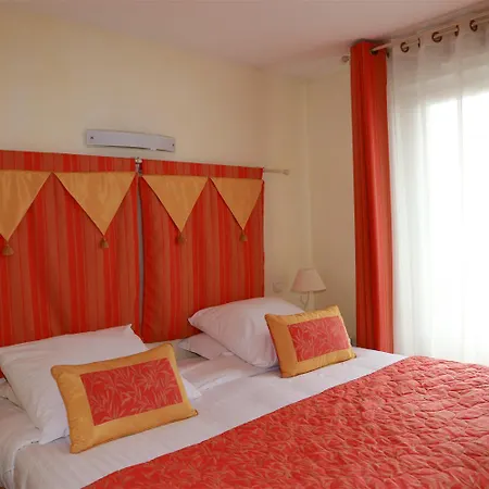Hotel Sanary, Soleil Et Jardin - Renovation Hiver 2024-25 4*