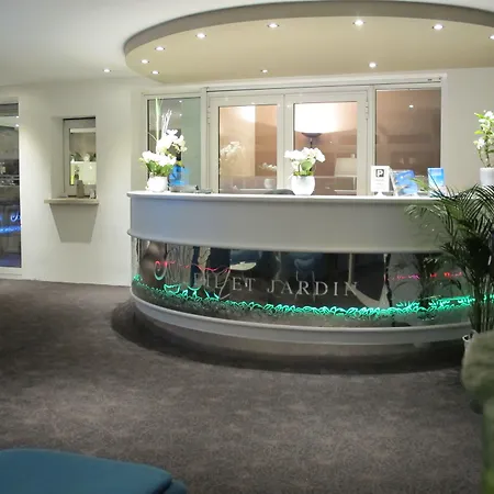 Hotell Western 4*