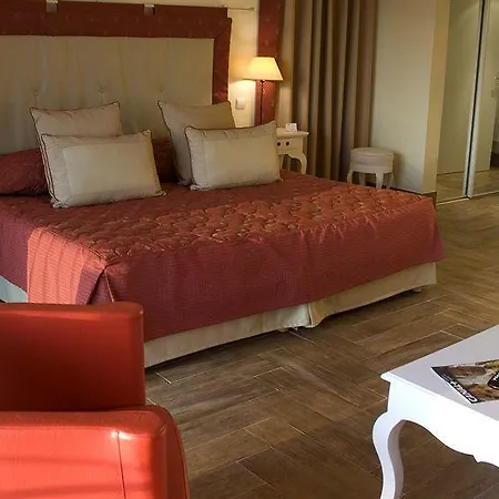 Hotel Sanary, Soleil Et Jardin - Renovation Hiver 2024-25