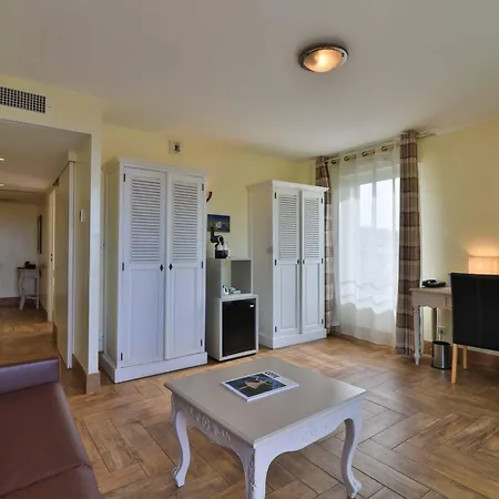 Western Soleil Et Jardin Hotel