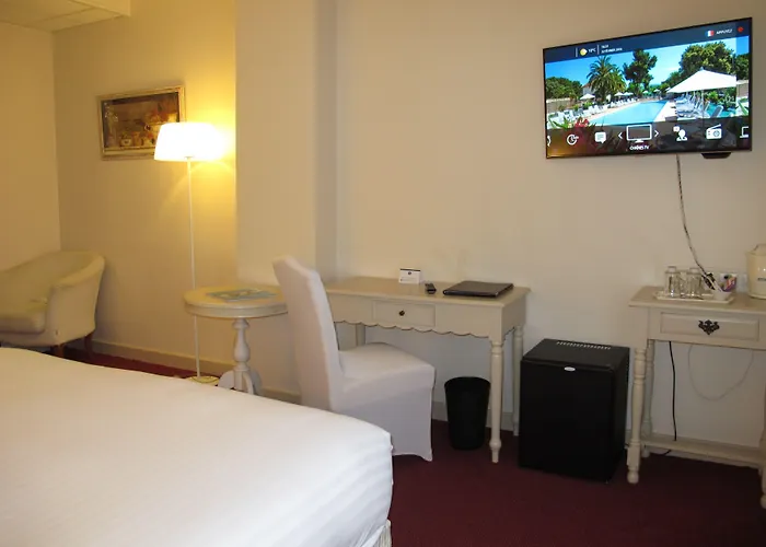 Hotel Western Soleil Et Jardin 4*